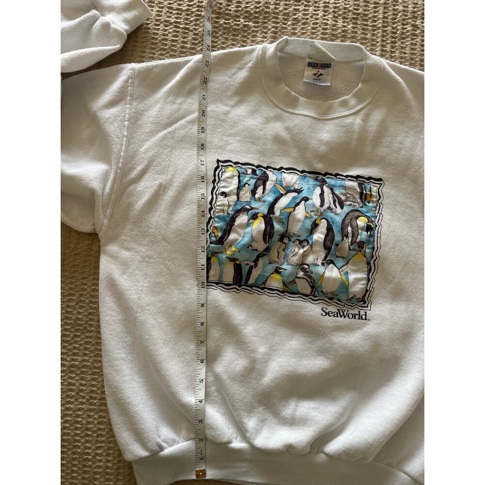 Vintage 90s SeaWorld Penguin Graphic Sweatshirt - Jerzees NuBlend -‎ Size Medium - Picture 3 of 7